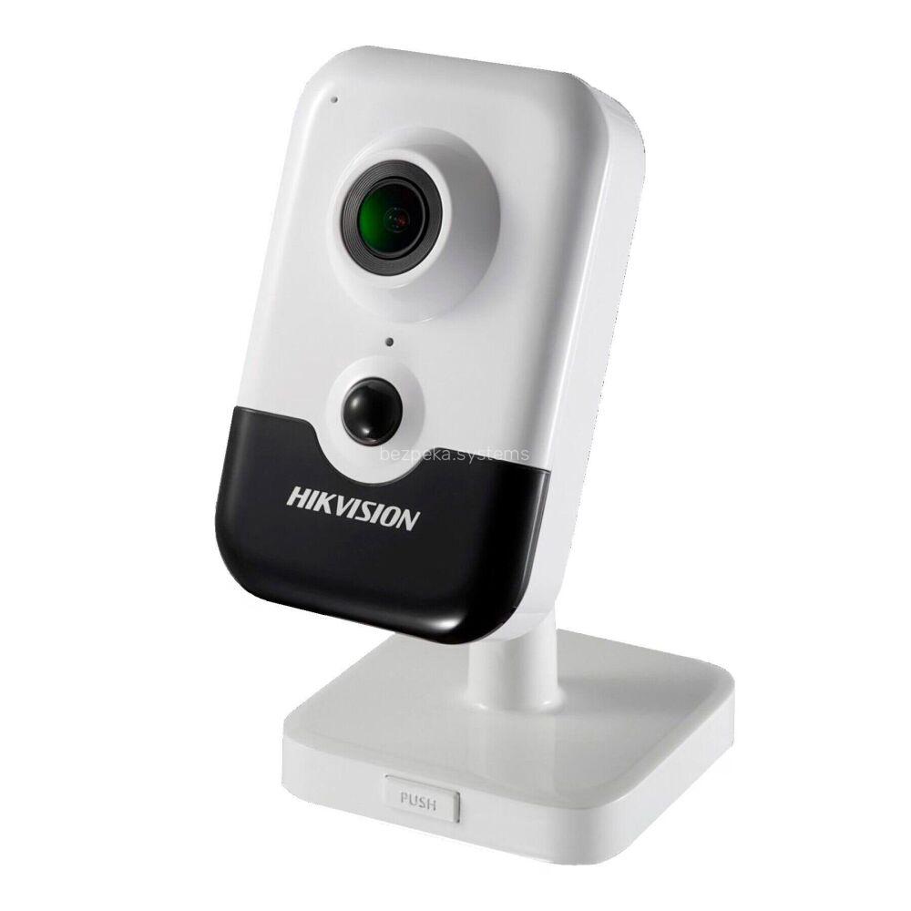 IP-відеокамера з Wi-Fi 4 Мп Hikvision DS-2CD2443G0-IW(W) (2.8 мм) з вбудованим мікрофоном і динаміком для системи відеонагляду